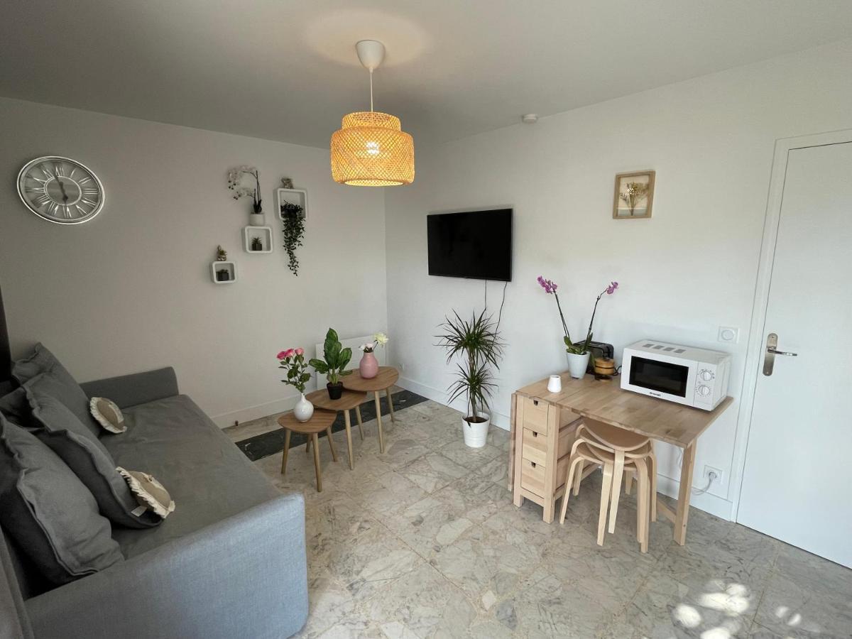 Joli T2, Terrasse Et Jardin, Ideal Pour Familles, A 15 Min De L'Aeroport Roissy Cdg Tremblay-en-France Exteriér fotografie